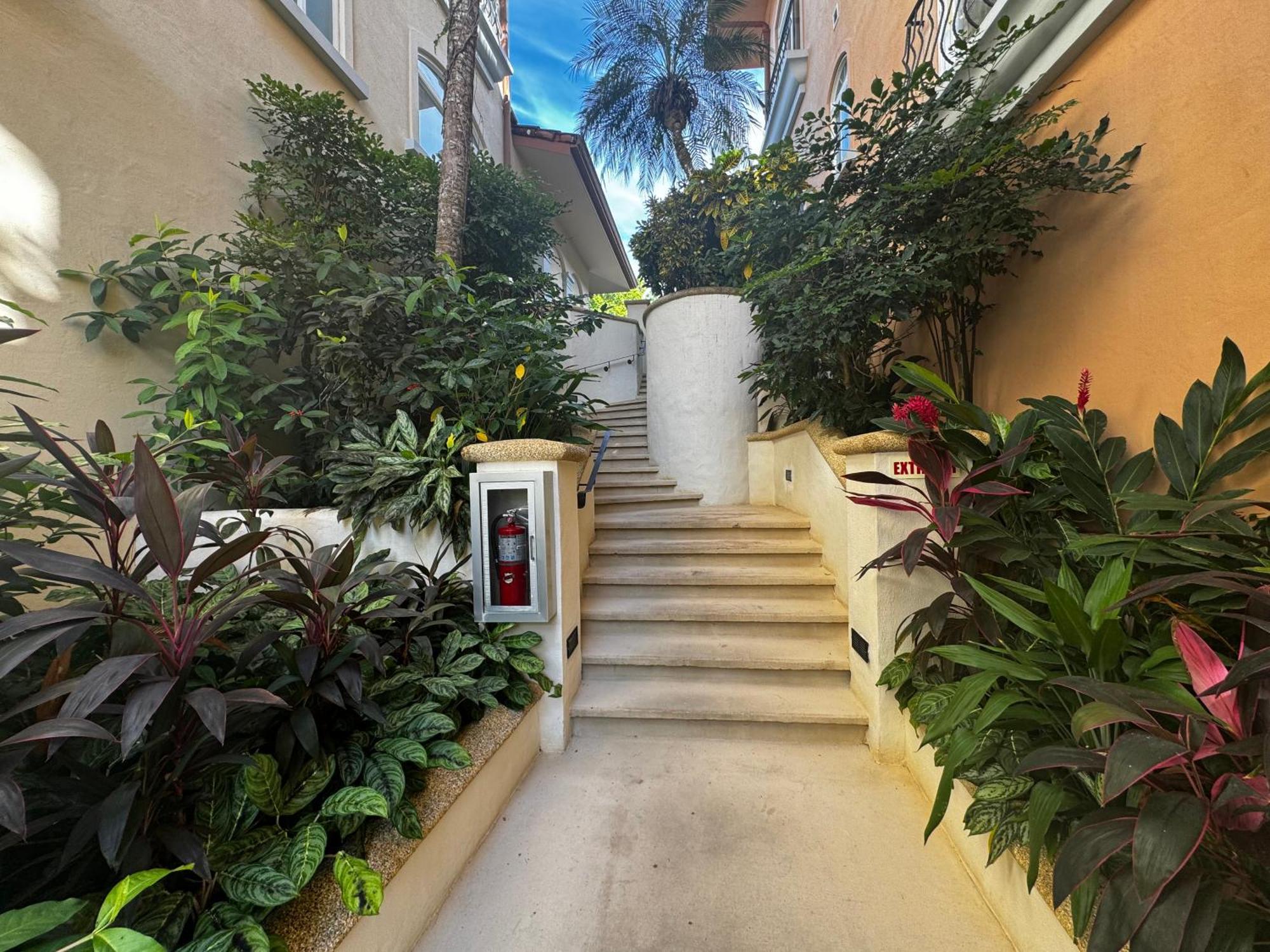 Luxury At Suenos & Marina Apartment *