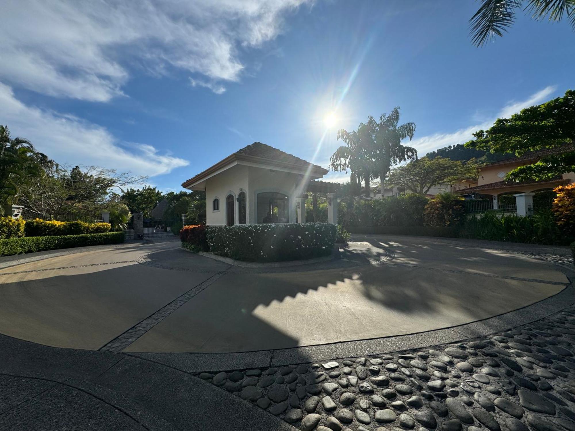 Luxury At Suenos & Marina Apartment *