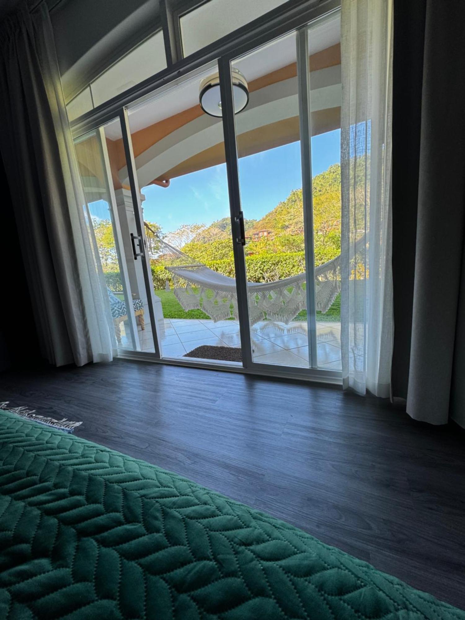 Luxury At Suenos & Marina Apartment